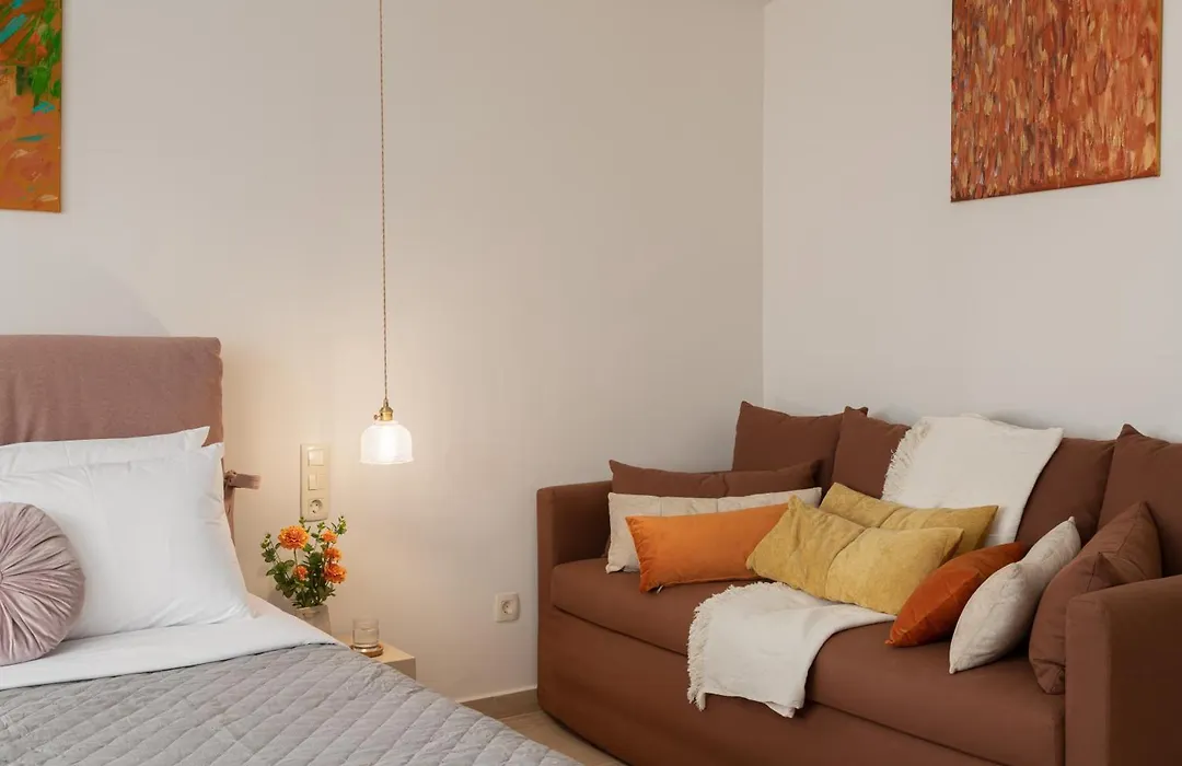 M18 Studios Monastiraki Gems-1