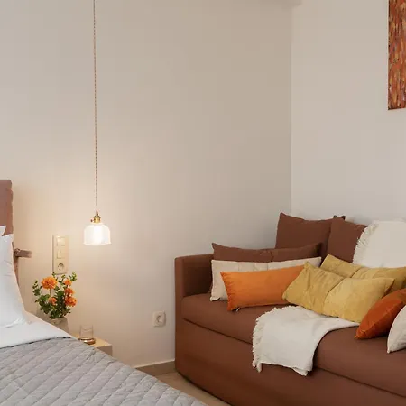 M18 Studios Monastiraki Gems-3